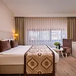 Villa Side Hotel ホテル