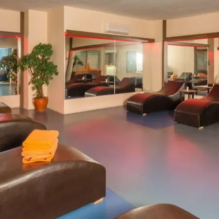 Villa Side Hotel מלון