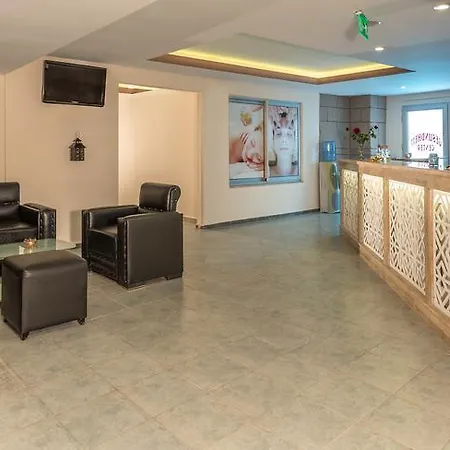 מלון Villa Side Hotel 4*