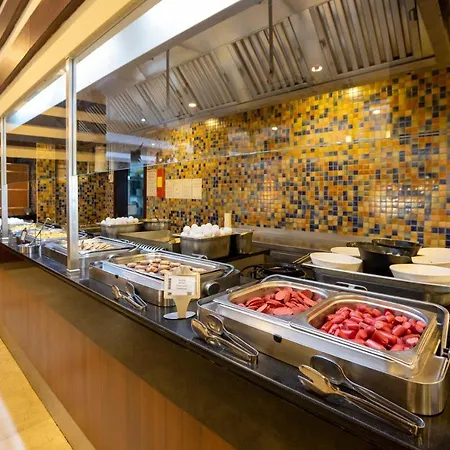 Villa Side Hotel מלון 4*