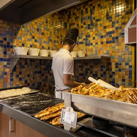 Villa Side Hotel מלון 4*