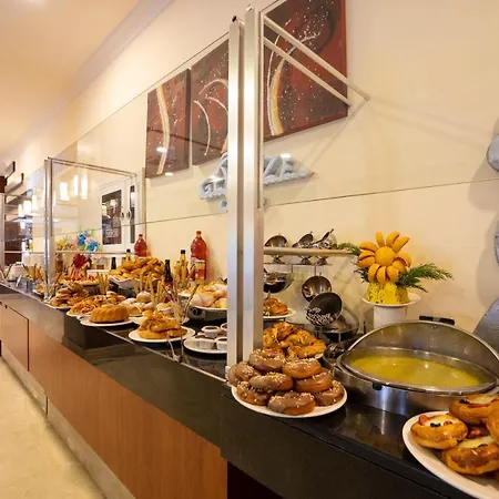 מלון Villa Side Hotel 4*