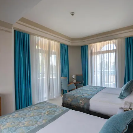 Villa Side Hotel 4*