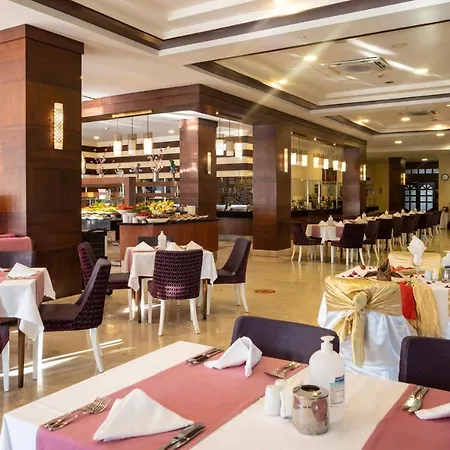 Villa Side Hotel מלון 4*