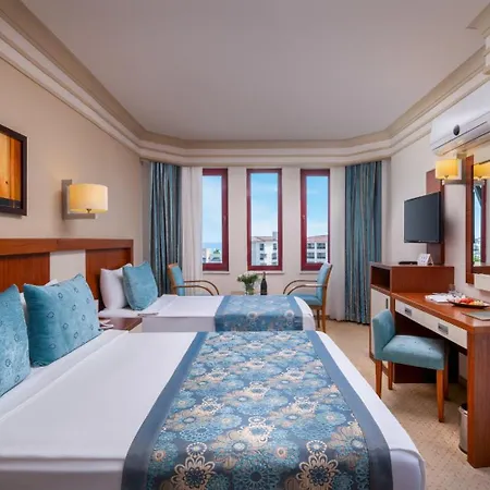 מלון Villa Side Hotel